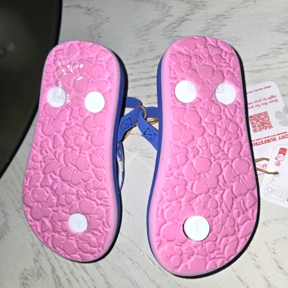 Roxy Kids Purple and Pink Floral Sandals/ Size 6 - Picture 5 of 6
